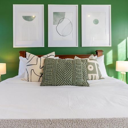 Gorgeous In Green - 2 Bed Central Oasis W/King Bed Christchurch Exterior photo
