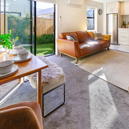 Gorgeous In Green - 2 Bed Central Oasis W/King Bed Christchurch Exterior photo