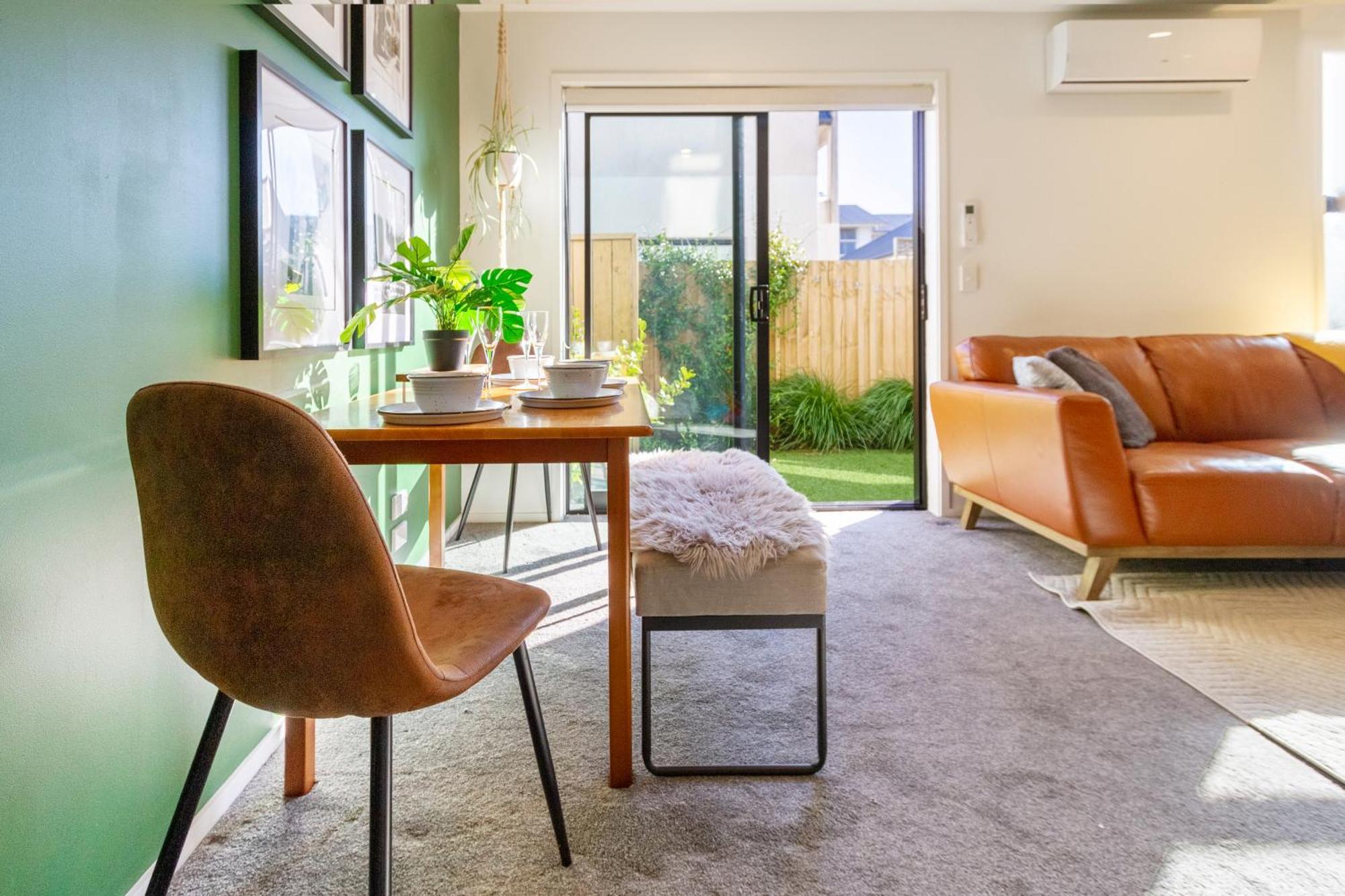 Gorgeous In Green - 2 Bed Central Oasis W/King Bed Christchurch Exterior photo